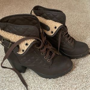 Size 6 Nine West Boots